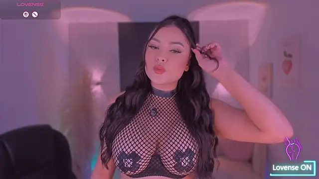 IvyJonesX online show from 23, 7, 2026