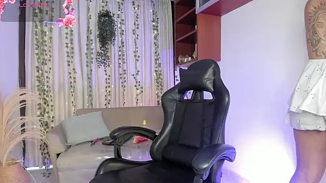 SarahLynn7 online show from 30, 11, 2025