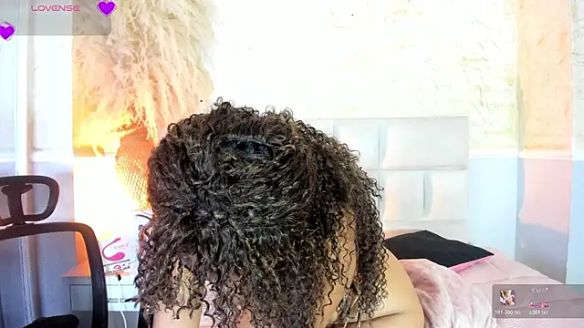 SarahLynn7 online show from 19, 4, 2026