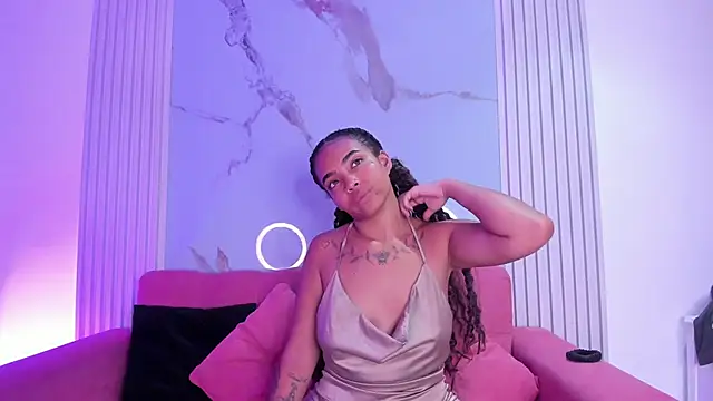 SarahLynn7 online show from 12, 3, 2026