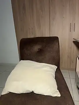 KittyTwerk 2 online show from 10, 3, 2026