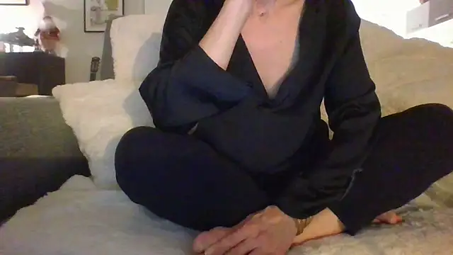 Valentinette online show from 15, 12, 2025