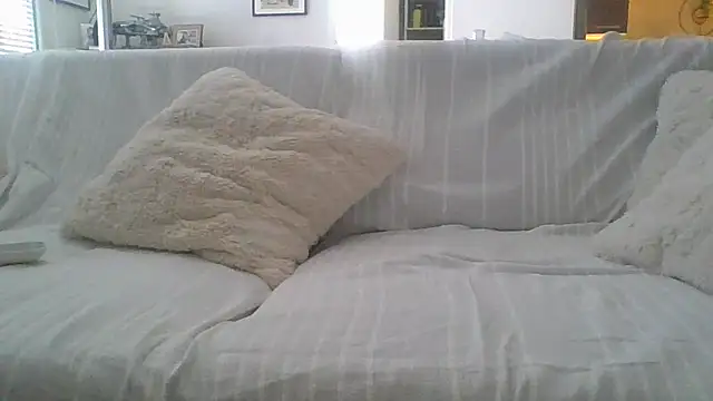 Valentinette online show from 12, 10, 2025