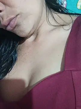 Snapshot of sarayulith chatting on 14, 6, 2026 sarayulith online show from 14, 6, 2026