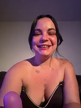 Snapshot of Biana_Fernan chatting on 9, 6, 2026 Biana Fernan online show from 9, 6, 2026