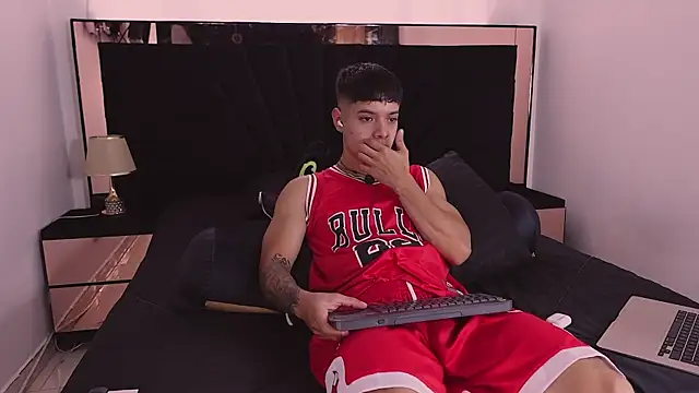 ErosKhaos online show from 1, 12, 2025