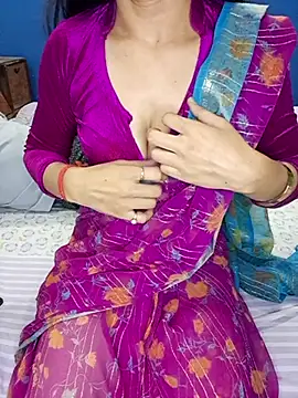 Cute-Zarina online show from 8, 11, 2025