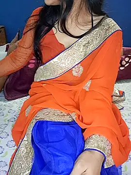 Cute-Zarina online show from 13, 11, 2025