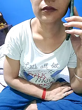Cute-Zarina online show from 28, 9, 2025