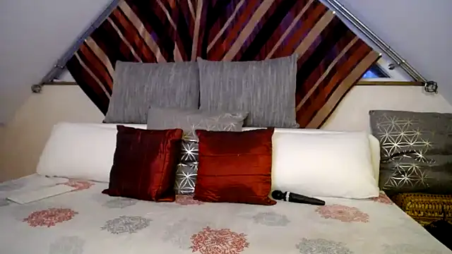 Kathylovexxx online show from 13, 4, 2026