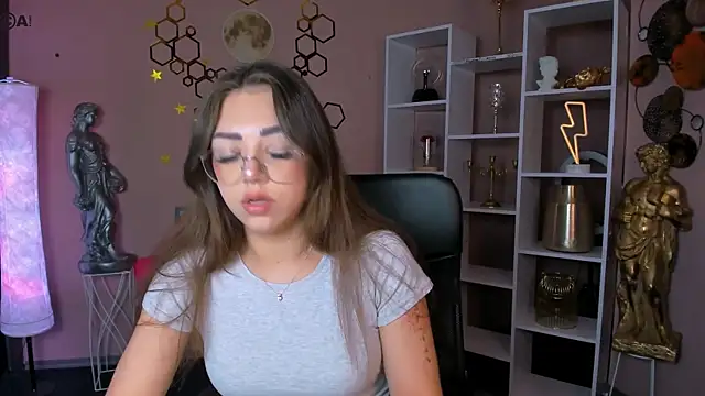 kiki swan online show from 14, 5, 2026
