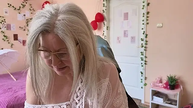 Wane Witch online show from 9, 3, 2026