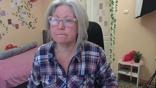 Wane Witch online show from 12, 4, 2026