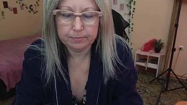 Wane Witch online show from 5, 4, 2026