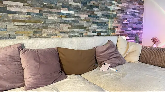 Aurora 5 online show from 12, 11, 2025