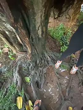 UproseOval online show from 24, 10, 2025