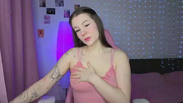 Bella Garcia online show from 6, 3, 2026