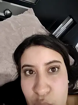 Snapshot of mialorents chatting on 30, 11, 2025 mialorents online show from 30, 11, 2025