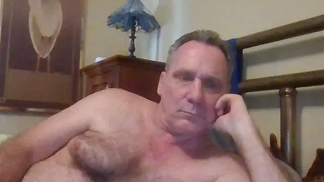 Snapshot of HunkofRock chatting on 6, 7, 2026 HunkofRock online show from 6, 7, 2026