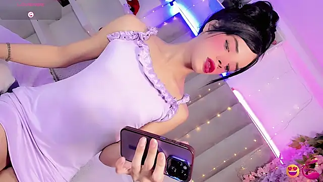 Snapshot of Nina_Keyli chatting on 9, 6, 2026 Nina Keyli online show from 9, 6, 2026