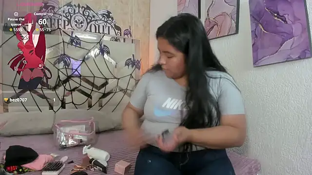 EmilyBrownn  online show from 3, 11, 2025