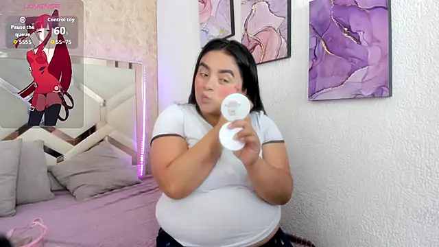 EmilyBrownn  online show from 25, 11, 2025