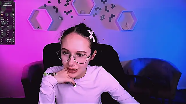 mona cloud online show from 1, 12, 2025