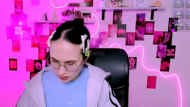 mona cloud online show from 30, 4, 2026