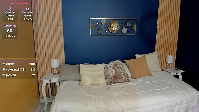 zoe snow  online show from 15, 3, 2025