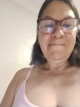 Snapshot of victoria_wayne chatting on 2, 6, 2026 victoria wayne online show from 2, 6, 2026