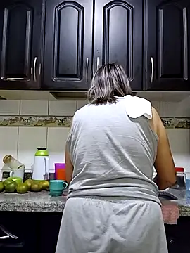 victoria wayne online show from 1, 12, 2025