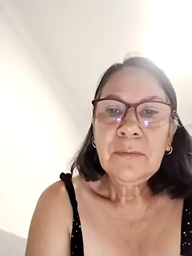 Snapshot of victoria_wayne chatting on 4, 5, 2026 victoria wayne online show from 4, 5, 2026
