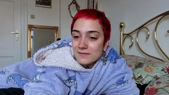 Snapshot of OllympeKaii chatting on 4, 10, 2025 OllympeKaii online show from 4, 10, 2025