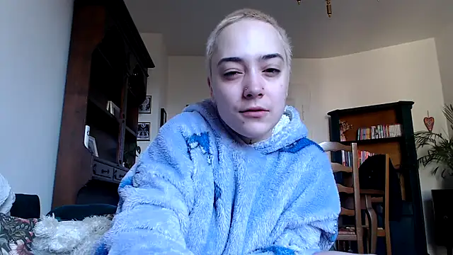 Snapshot of OllympeKaii chatting on 17, 3, 2025 OllympeKaii online show from 17, 3, 2025
