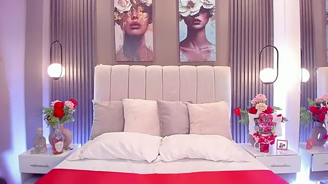 GiannaColling1 online show from 15, 2, 2026