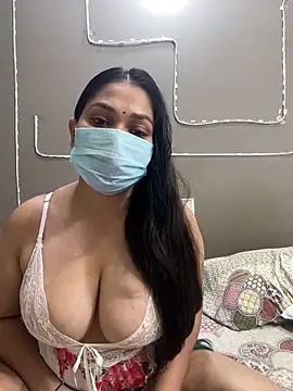 divya arora22 online show from 25, 9, 2025