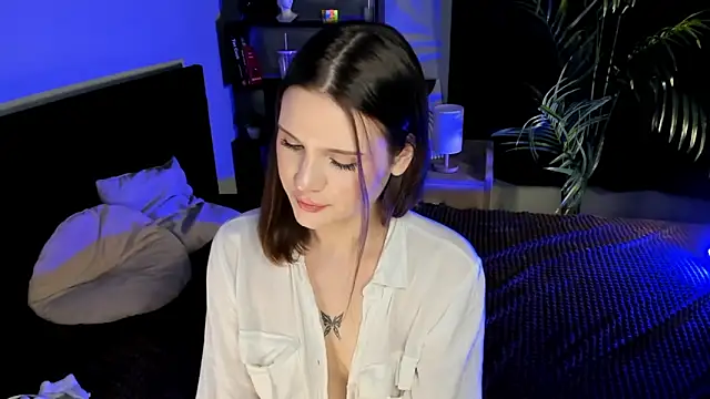LisaBaillea online show from 17, 3, 2025