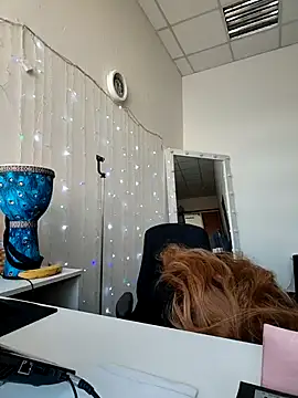 Juicy PeachLux online show from 7, 2, 2026