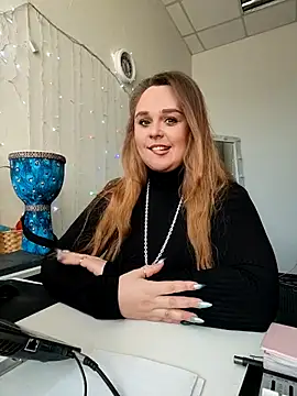 Juicy PeachLux online show from 22, 3, 2026