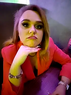 Juicy PeachLux online show from 14, 3, 2025