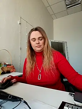 Juicy PeachLux online show from 4, 10, 2025
