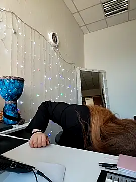 Juicy PeachLux online show from 18, 3, 2026