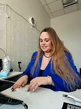 Juicy PeachLux online show from 22, 4, 2026