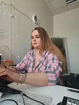 Snapshot of Juicy_PeachLux chatting on 15, 5, 2026 Juicy PeachLux online show from 15, 5, 2026