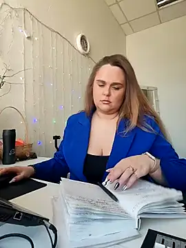 Snapshot of Juicy_PeachLux chatting on 3, 5, 2026 Juicy PeachLux online show from 3, 5, 2026