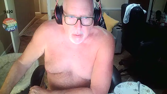 superbearboss online show from 30, 6, 2026