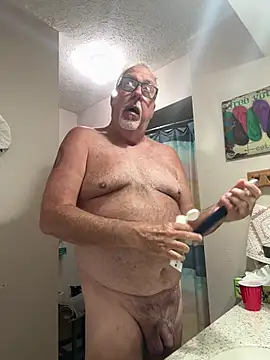 Snapshot of superbearboss chatting on 27, 5, 2026 superbearboss online show from 27, 5, 2026