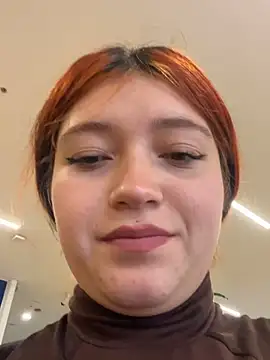 Karina Leon online show from 7, 2, 2026