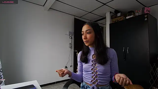 22Amatista online show from 7, 3, 2025