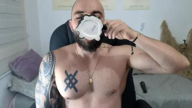 Isaac Carter online show from 16, 12, 2025